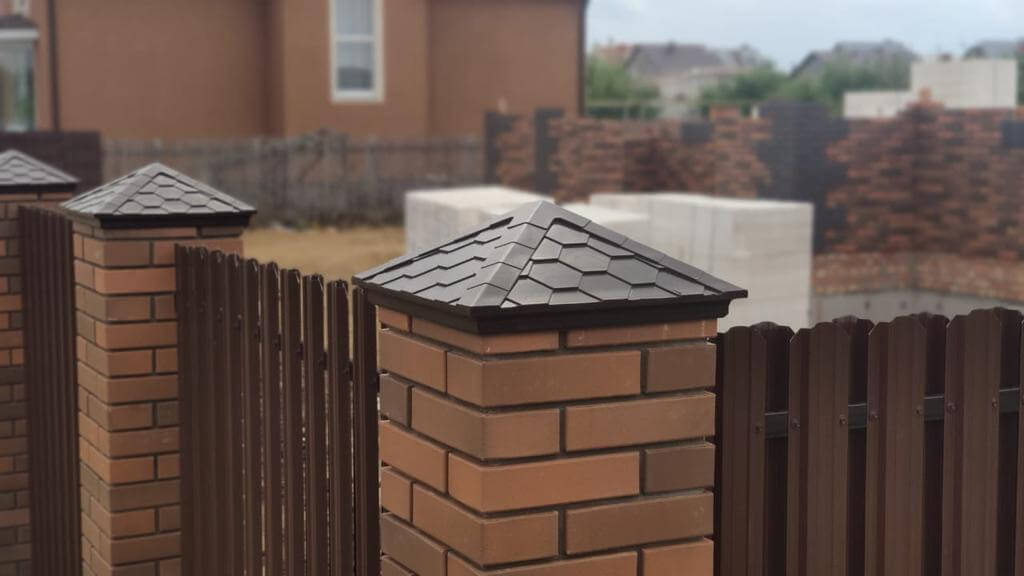 Колпак Zking Эверест Коричневый на столб 1.5х1.5 кирпича (390х390мм) в Саяногорске фото