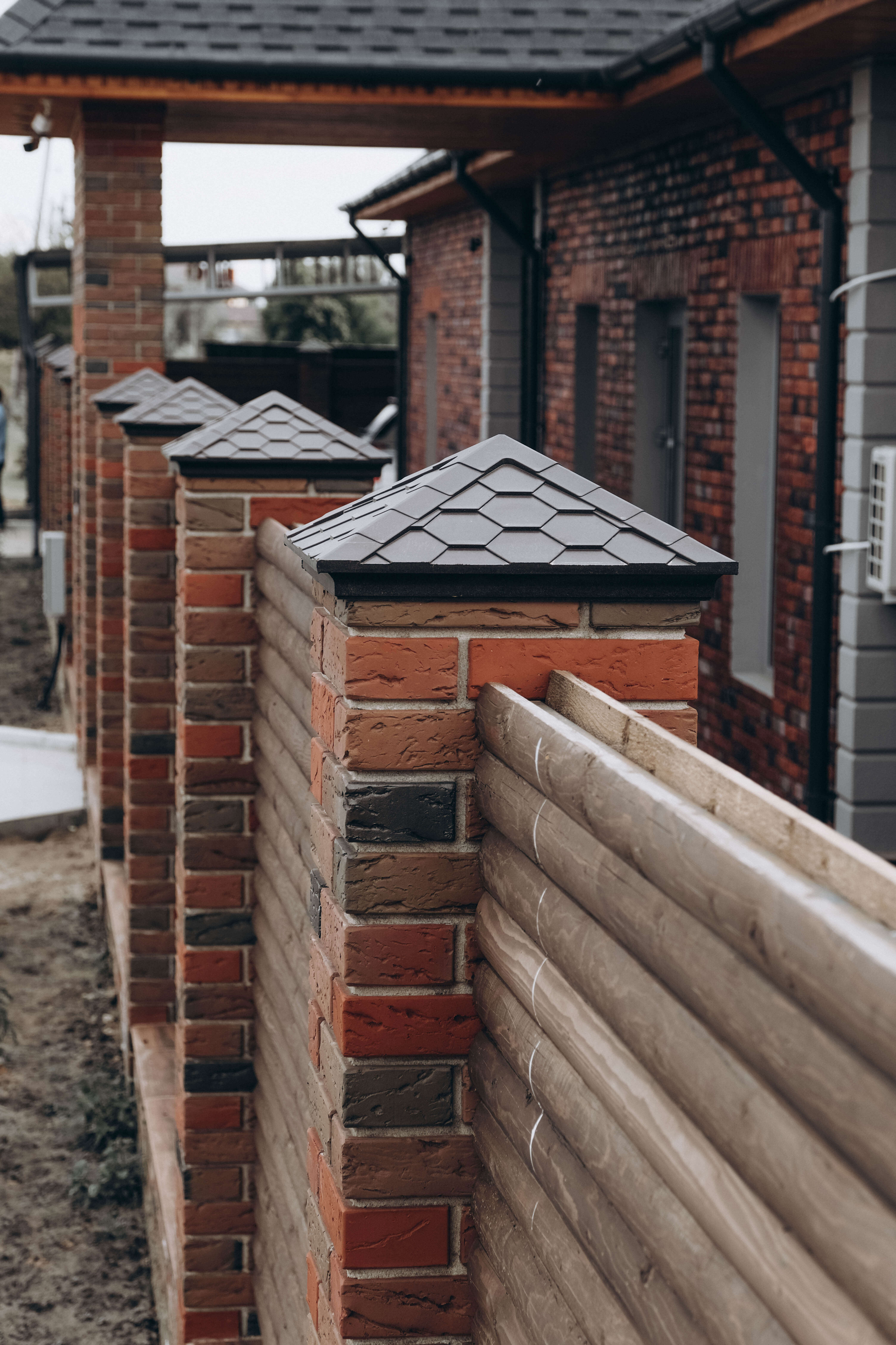 Колпак Zking Эверест Коричневый на столб 1.5х1.5 кирпича (390х390мм) в Саяногорске фото